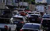 Trânsito intenso na véspera do feriado 