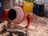 Alta do cimento encarece obras no Brasil 