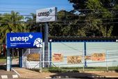Estudantes realizam trancaço na Unesp 