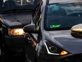 Veículo de aplicativo de transporte Uber 