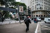 Frio e garoa persistem em SP 