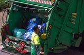 Coleta de lixo reciclado residencial 