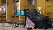 Moradores de rua na praça Rui Barbosa 