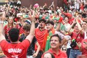Torcida Portugal x Uzbequistão 