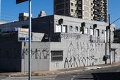 Edifícios de kitnets na Vila Sônia 