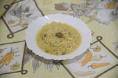 Preparo de macarrão instantâneo 