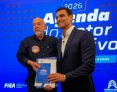 Cand Gov JHC participa sabatina na Fiea 