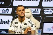 Rodinei e Coutinho apresentados no Santos 