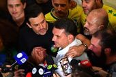 Flávio Bolsonaro participa de encontro SP 