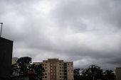 Sol e chuva marcam o tempo em São Paulo 
