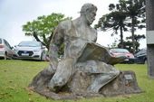 Dia do Livro escultura Victor 