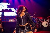 Cantora Budah faz show em SP 